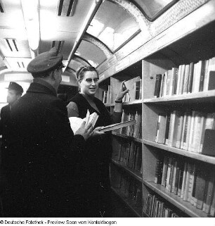Bibliotheken und Büchereien und Buchläden