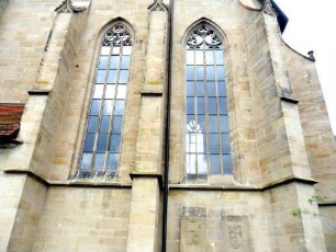 Alexanderkirche - Chor von Süden mit Strebepfeilern und Maßwerkfenstern