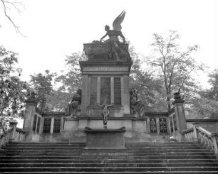Der Slavín - Grabmal für Persönlichkeiten, die sich um die tschechische Nation verdient gemacht haben