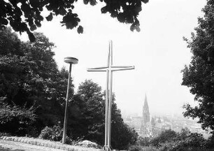 Freiburg im Breisgau: Innsbrucker Kreuz auf dem Schlossberg