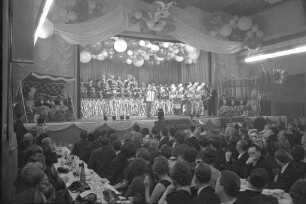 Prunksitzung der Großen Karnevalsgesellschaft Durlach in der Durlacher Festhalle.
