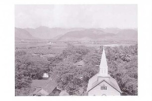 Honolulu, Hawaii. Blick vom Woana Hotel über Ortschaft und Plantagen bis hin zu Bergketten am Horizont