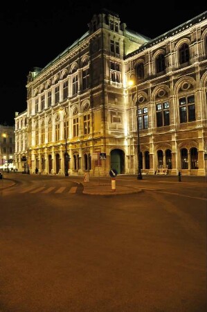 Staatsoper : Seitenansicht der Wiener Staatsoper
