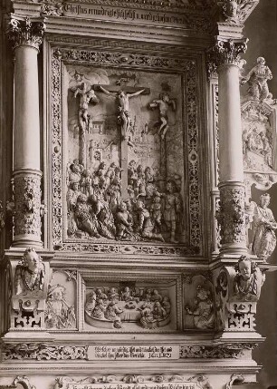 Protestantischer Altar : Detail: Kreuzigungsrelief
