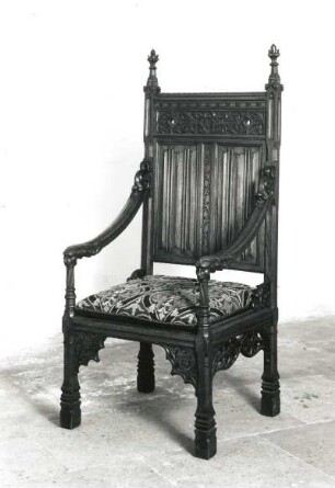 Armlehnstuhl (Thronsessel). Eichenholz. Um 1880. Meißen Albrechtsburg Hi 23