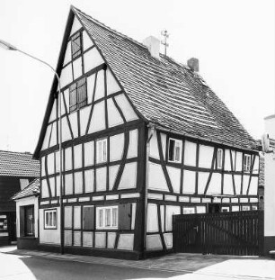 Fachwerkwohnhaus; Seligenstadt, Seligenstädter Straße 43