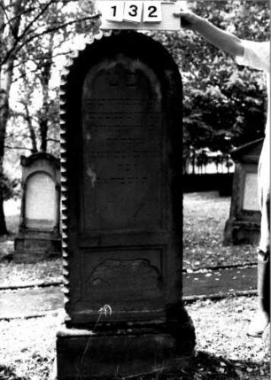 Grabstein 132