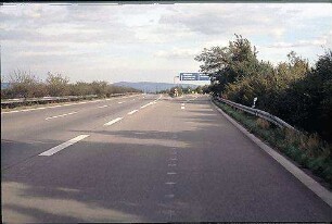 Einfahrt in Nebenfahrbahn Süd (Mannheim Richtung Heidelberg) von Hauptfahrbahn Süd (Mannheim Richtung Heidelberg)