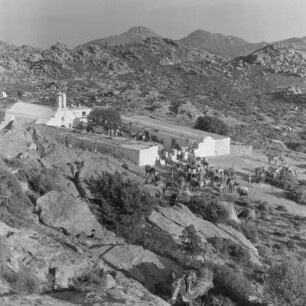 Ios, griechische Insel der Kykladen im Ägäischen Meer, Blick auf die orthodoxe Kirche Agios Ioannis Kalamos zum Heiligenfest