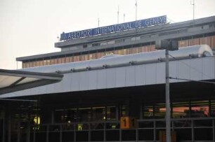 Genf - Flughafenterminal : Das Terminal des Flughafens, aufgenommen am 21.Mai 2010 in Genf