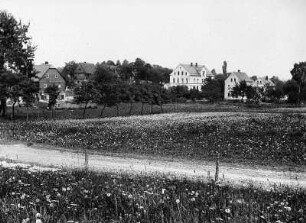 Ortsteilansicht mit Schule