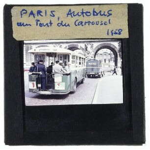 Paris, Pont du Carrousel : Autobus