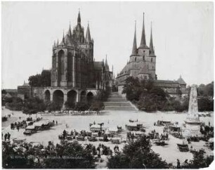 Markt auf dem Friedrich-Wilhelms-Platz (Domplatz), Erfurt: Ansicht Markt mit Dom