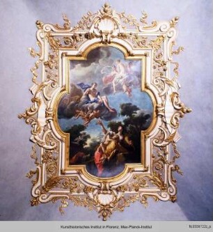 Venus schwebt über Amor und Psyche