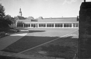 Einweihung des Durlacher Hallenbads im Weiherhof