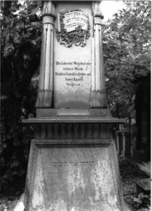 Grabstein A II/10/29 (Detailaufnahme 3)