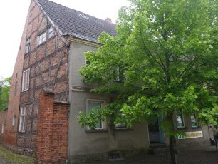 Perleberg, Puschkinstraße 12