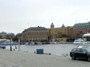 Stockholm: Stadtansicht, Bebauung im städtischen Hafenbereich