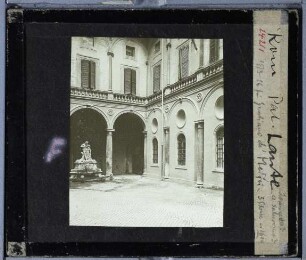 Rom, Palazzo Medici-Lante : Hof