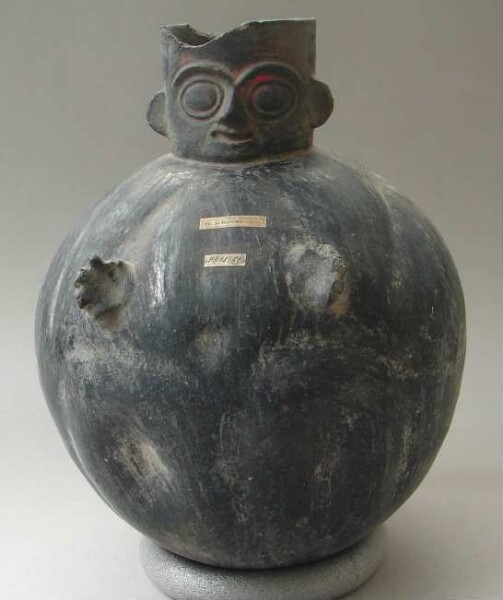 Clay vessel