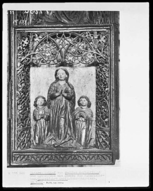 Flügelaltärchen mit Darstellungen aus dem Marienleben — Maria als Tempeljungfrau