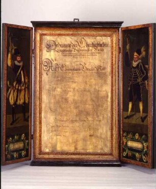 Hölzerner Wandschrein mit Büchsenmeisterordnung von 1589