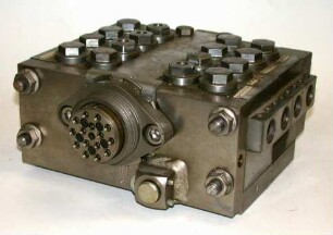 Verteilung einer hydraulischen Schildsteuerung
