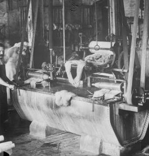 Reinigung des Garnes : Technikgeschichte | Technologie | Fasern, Gespinste und Gewebe | Wollgarn-Färberei | Michaelis