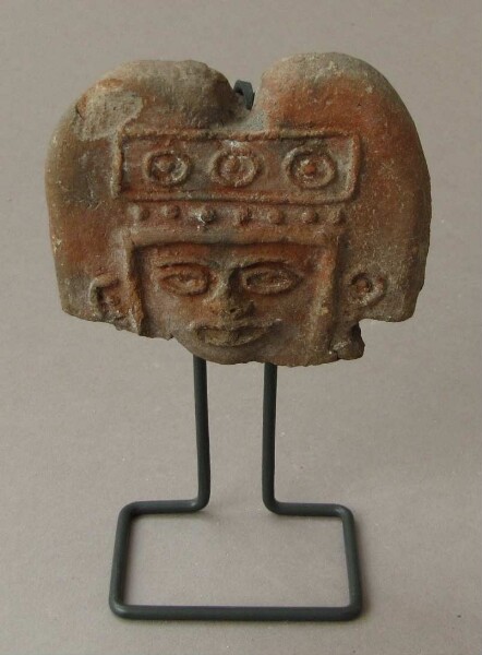 Figurine en argile (fragment)