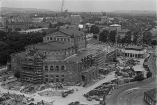 Dresden. Semperoper (Wiederaufbau 1977-1984). Außenansicht
