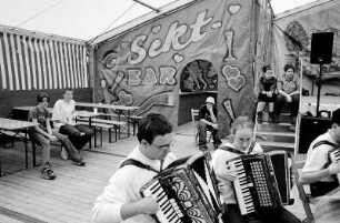 Musikprobe im Festzelt