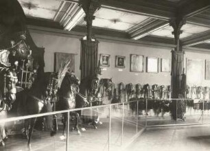 Historisches Museum. Sattel-Saal : Dresden, Johanneum, Stallgebäude, Obergeschoss. Historisches Museum, Sattel-Saal, Saal K, Reitzeuge