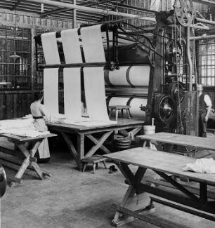 XI. Kalander : Technikgeschichte | Technologie | Fasern, Gespinste und Gewebe | Leinenindustrie | Bleiche und Appretur