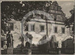 Westflügel des Wasserschlosses Gießmannsdorf