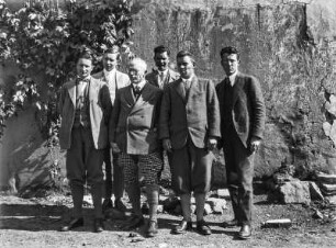 Teilnehmer der Anden Expedition : Gruppenportrait der Anden Expeditionsteilnehmer. Ganz rechts im Bild Carl Troll.
