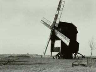 Pochra. Windmühle. Blick auf Strehla