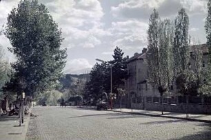 Die Hauptstraße durch die Stadt Bankja
