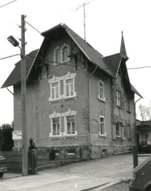 Neukirch (Lausitz), Dammweg 29. Gehöft mit Villa (1851/1900 und um 1900). Villa