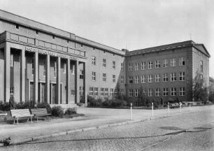 Zaschendorf (Meißen-Zaschendorf). Ingenieurschule "Rudolf Diesel". Eingangsseite