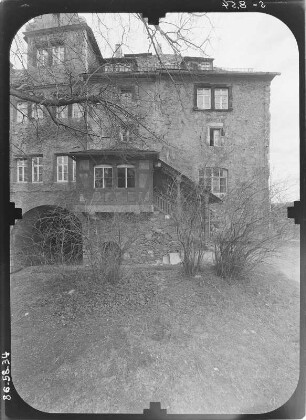 Ranis. Burg (Erwähnung 1199, 13./14. Jh.). Hofansicht der Vorburg von Westen