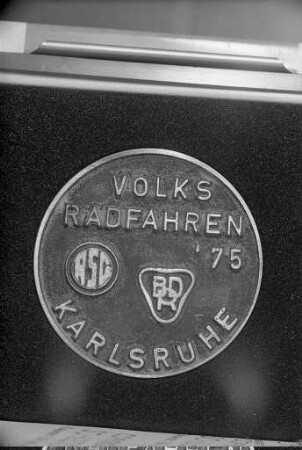 Volksradfahren der Radsportgemeinschaft Karlsruhe durch den Hardtwald