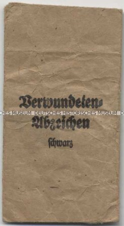 Papierhülle für das Verwundetenabzeichen in Schwarz