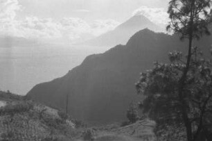 Der Atitlán-See (Lateinamerika-Aufenthalte 1934/1942 – 4. Reise von Bogota nach Mexiko-City 1937)