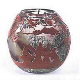 Vase mit Dekor: chinesische Figurenszenerie in stilisierter Baumlandschaft