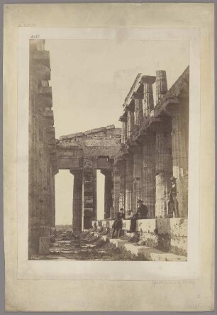 Paestum: Innenraum des Neptuntempels