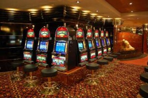 Kreuzfahrtschiff "Musica" : Casino des italienischen Kreuzfahrtschiffes "Musica" der MSC Reederei, aufgenommen 2006