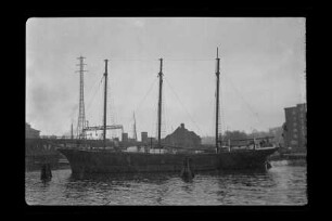 A.H. Both (1917), Both, Glückstadt