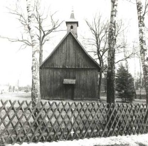 Boxberg-Sprey. Schrotholzkapelle (18. Jh.). Ansicht von Westen