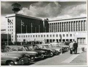 Außenansicht des Berliner Flughafens Tempelhof