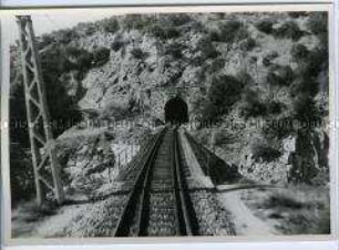 Eisenbahntunnel auf der Strecke nach Arequipa, der zweitgrößten Stadt Perus